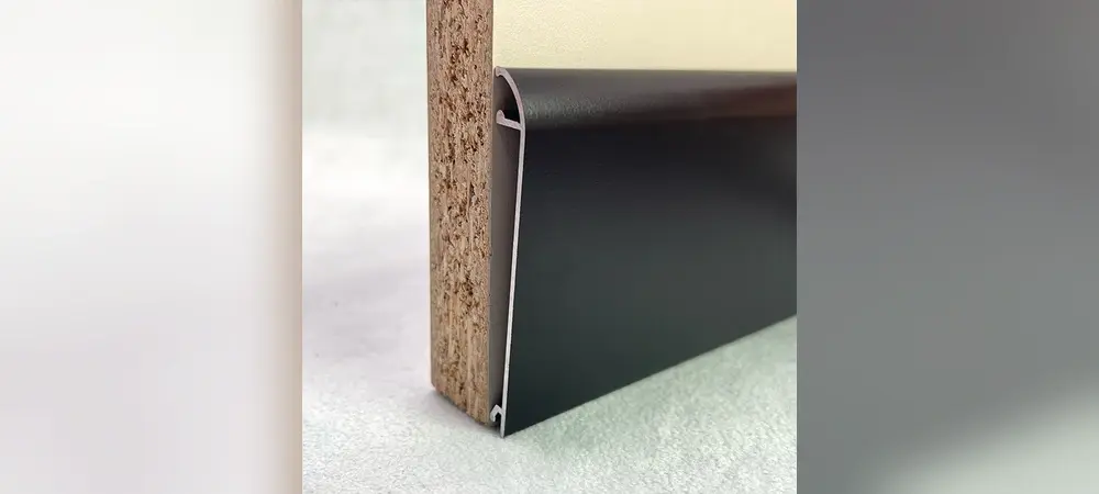 snap-fit aluminum skirting product detail